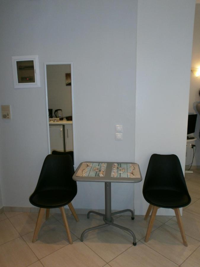 The Island Appartement Athene Buitenkant foto